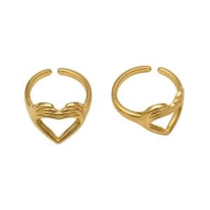 Hand-Heart Embrace Ring – A Symbol of Love & Connection