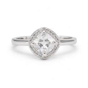 Cushion-Cut Halo Silver Ring – A Touch of Timeless Glamour