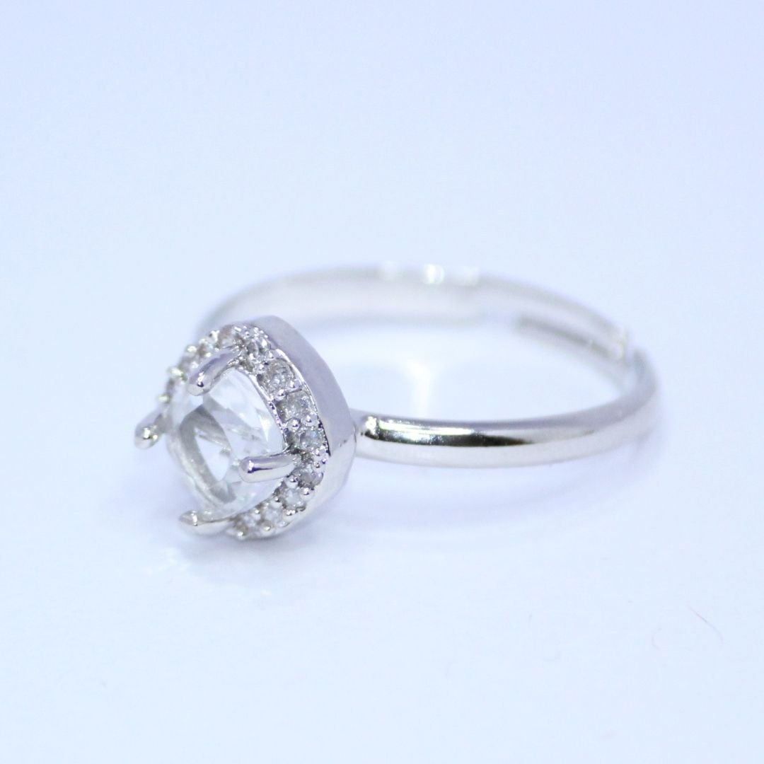 Cushion-Cut-Halo-Silver-Ring-–-A-Touch-of-Timeless-Glamour-2