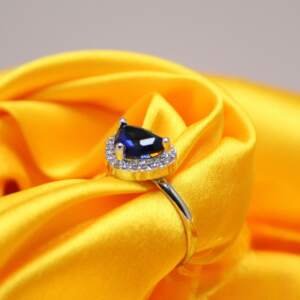 Majestic Royal Blue Pear Cut Halo Ring – A Timeless Statement