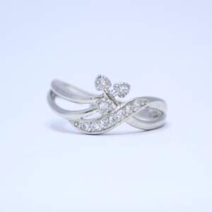 Whispering Sparkle Silver Ring