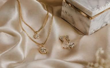 make-affordable-jewellery-look-luxurious-797331-pwy